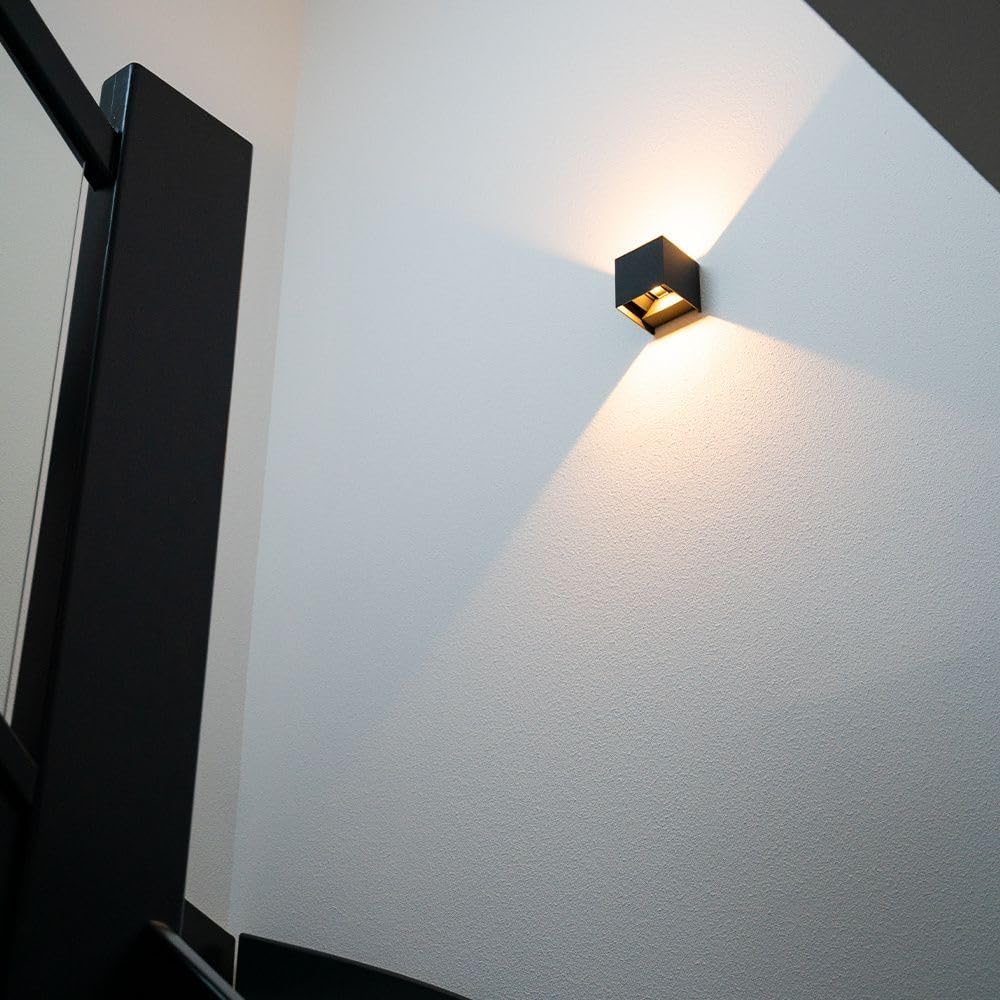WirelessMotionSensorWallLampModernCubeDesign_4.jpg