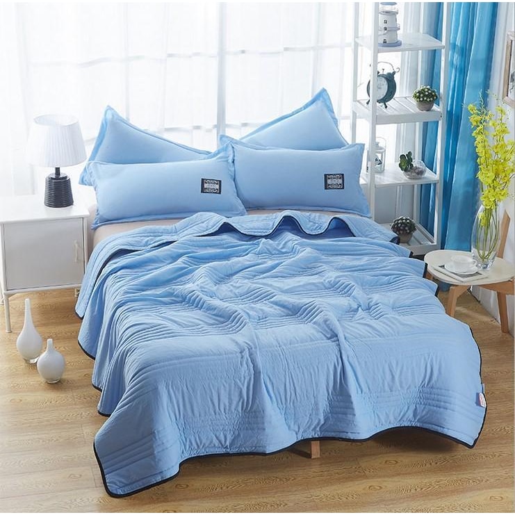 Breathable Summer Cooling Blanket Lightweight Soft Bed Cover - Image 4