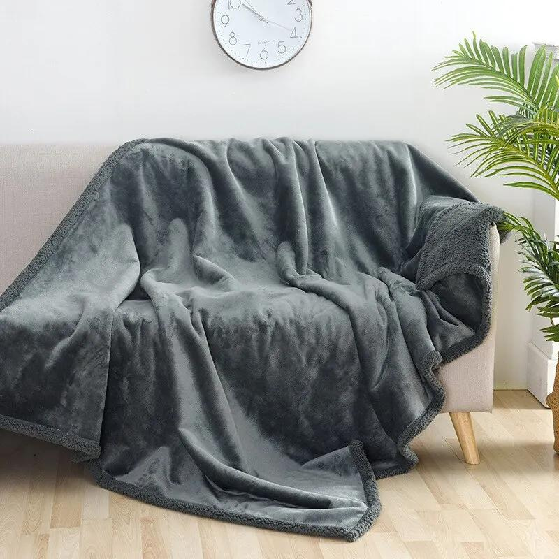 Cozy Fleece Throw Blanket Soft Comfort and Warmth - Image 1