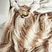Cozy Reversible Plush Blanket Deer Motif Bedroom Comfort - Image 4