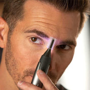 Precision Trimmer Nose Ears & Contours LED Light - Image 5